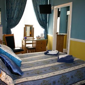 Family Room Sleeps